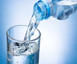 EAU MINÉRALE PETITE